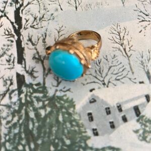 Vintage Ring With Solid Perfume